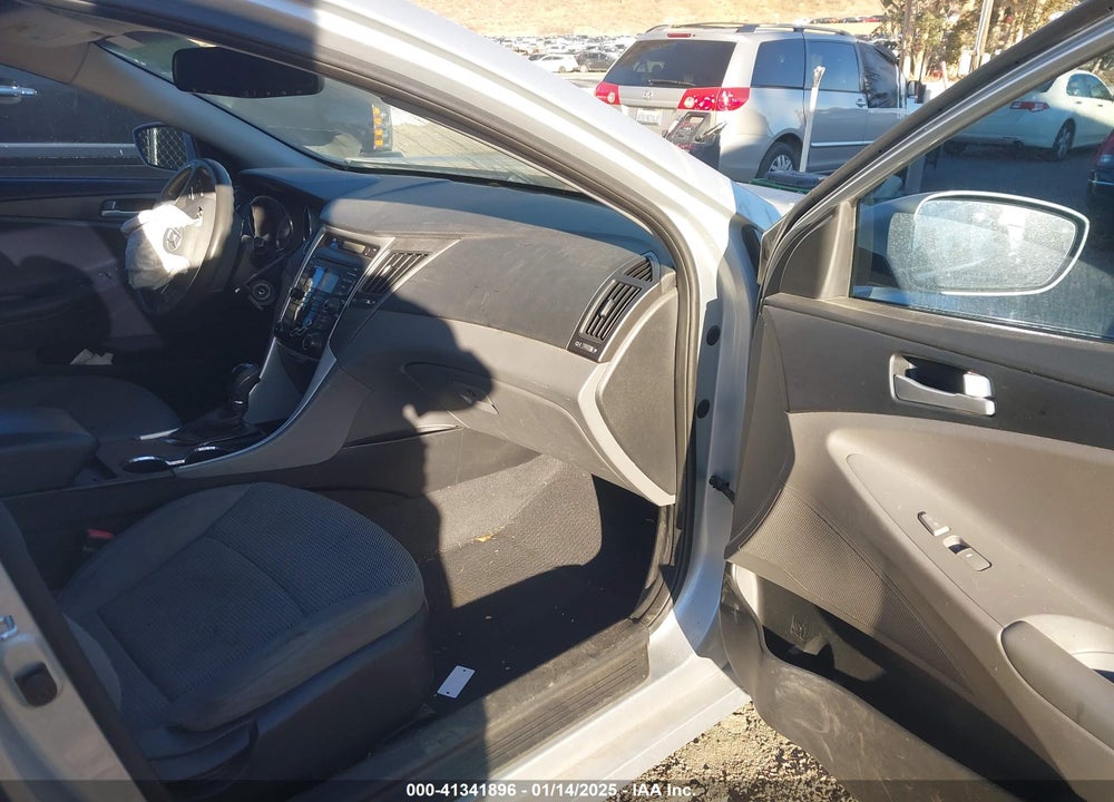 2012 HYUNDAI SONATA VIN: 5NPEB4AC1CH450425