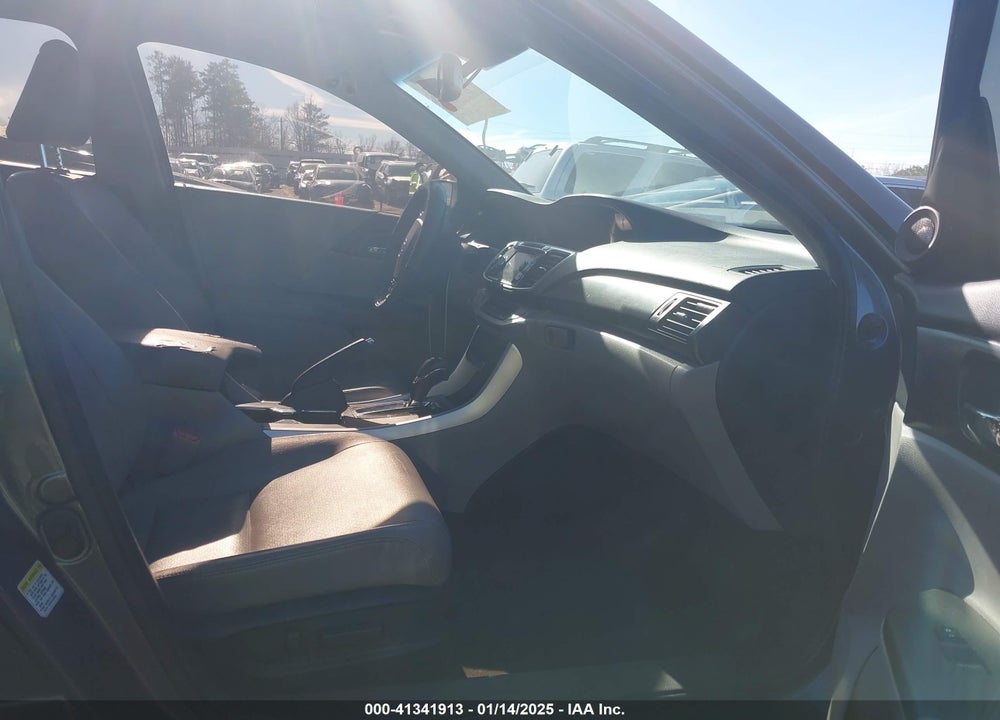 2013 HONDA ACCORD EX-L V-6 VIN: 1HGCR3F83DA044173