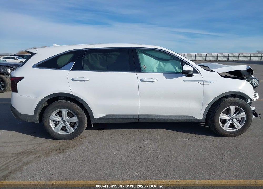 2025 KIA SORENTO LX VIN: 5XYRG4JC5SG315120