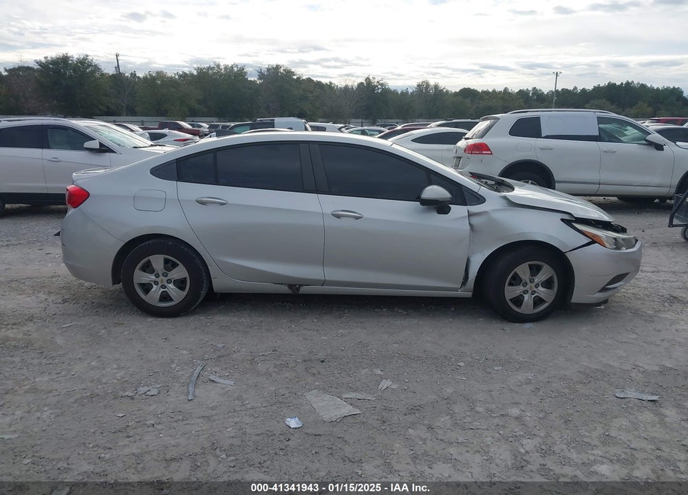 2018 CHEVROLET CRUZE VIN: 1G1BC5SM8J7147696