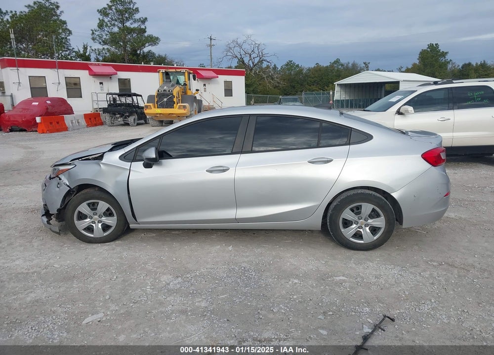 2018 CHEVROLET CRUZE VIN: 1G1BC5SM8J7147696