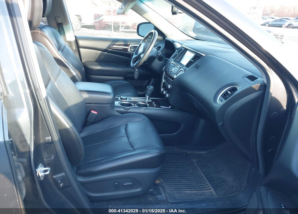 2013 NISSAN PATHFINDER PLATINUM VIN: 5N1AR2MM8DC680300
