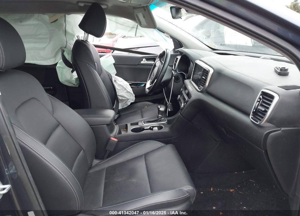 2022 KIA SPORTAGE EX VIN: KNDPNCAC9N7986637