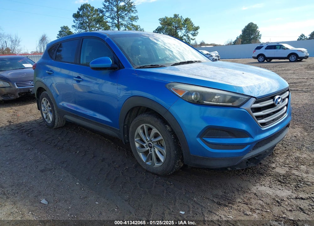 2017 HYUNDAI TUCSON SE VIN: KM8J23A41HU592932