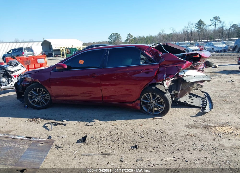 2017 TOYOTA CAMRY SE VIN: 4T1BF1FK8HU754785