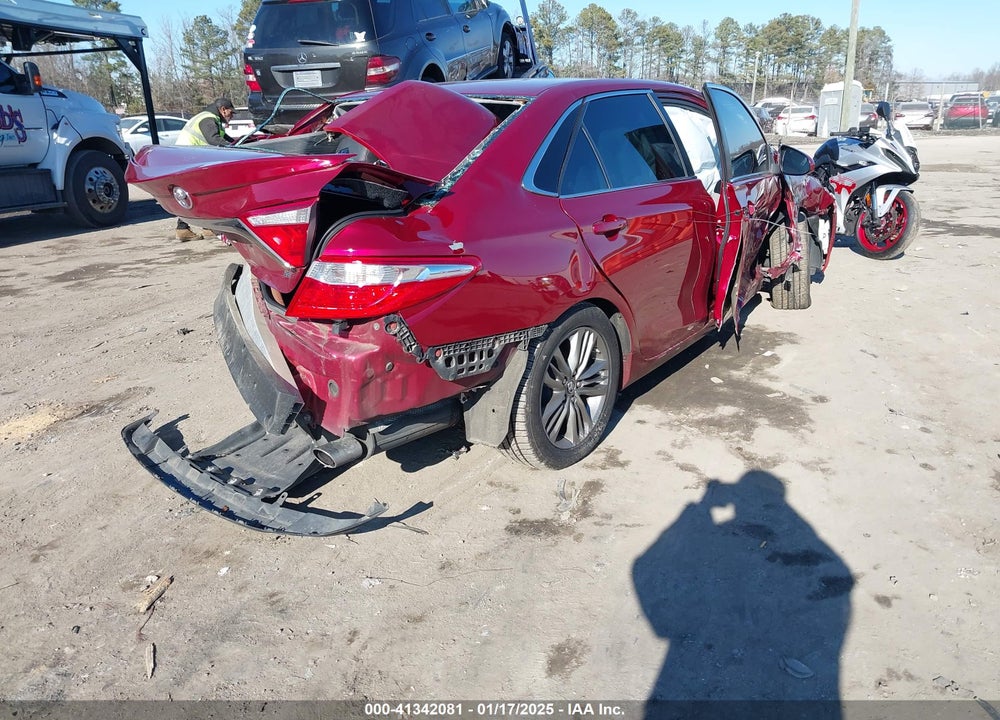 2017 TOYOTA CAMRY SE VIN: 4T1BF1FK8HU754785