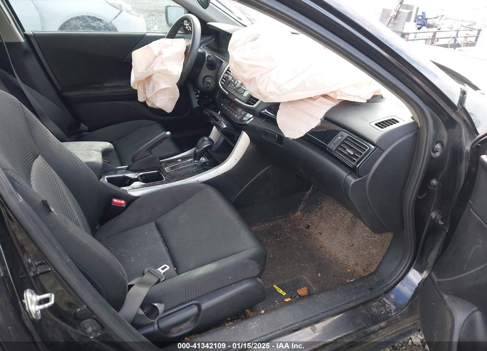 2016 HONDA ACCORD VIN: 1HGCR2F34GA008303