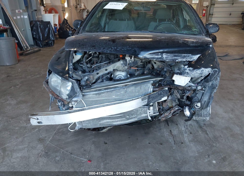 2011 HONDA CIVIC LX VIN: 19XFA1E56BE013556