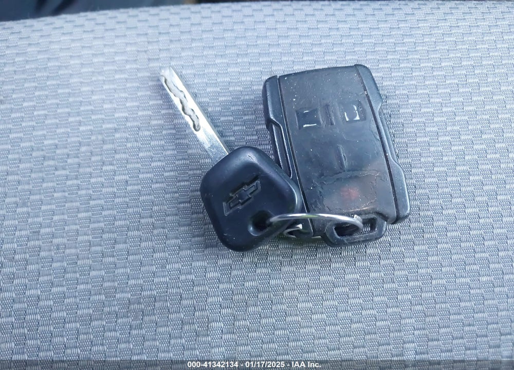 2015 CHEVROLET SILVERADO 1500 LS VIN: 1GCVKPEC1FZ319892