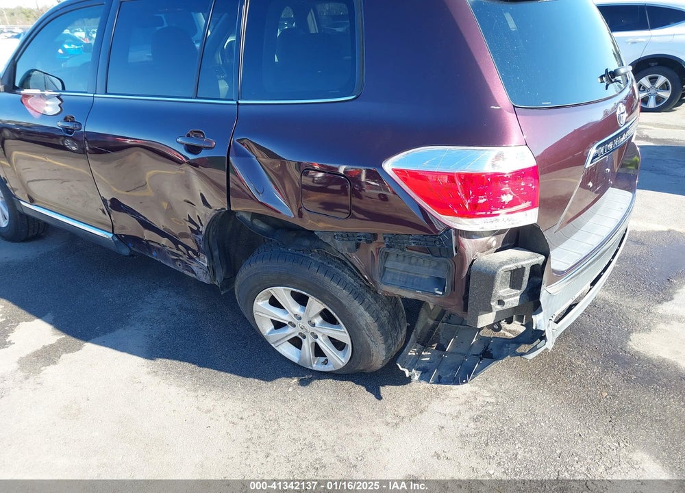2013 TOYOTA HIGHLANDER PLUS/SE VIN: 5TDZK3EH0DS107456