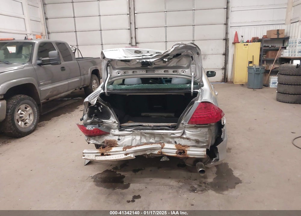 2006 HONDA ACCORD VIN: 1HGCM563X6A145535