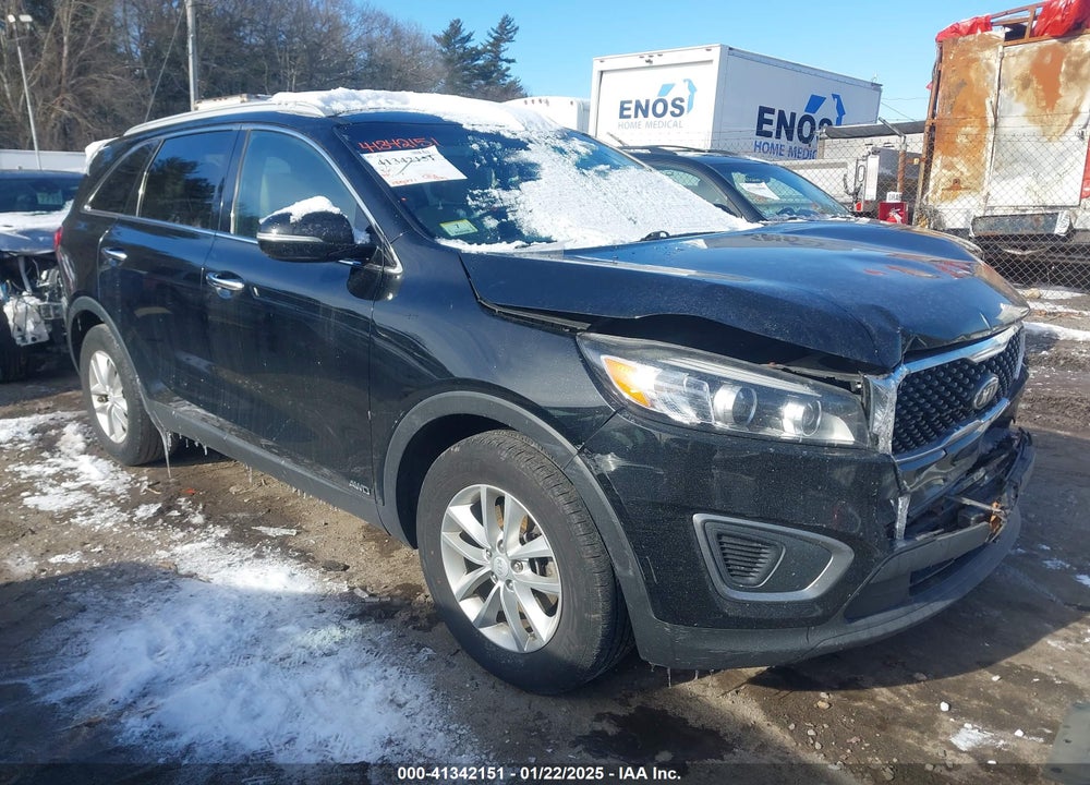 2016 KIA SORENTO 2.4L LX VIN: 5XYPGDA30GG001762