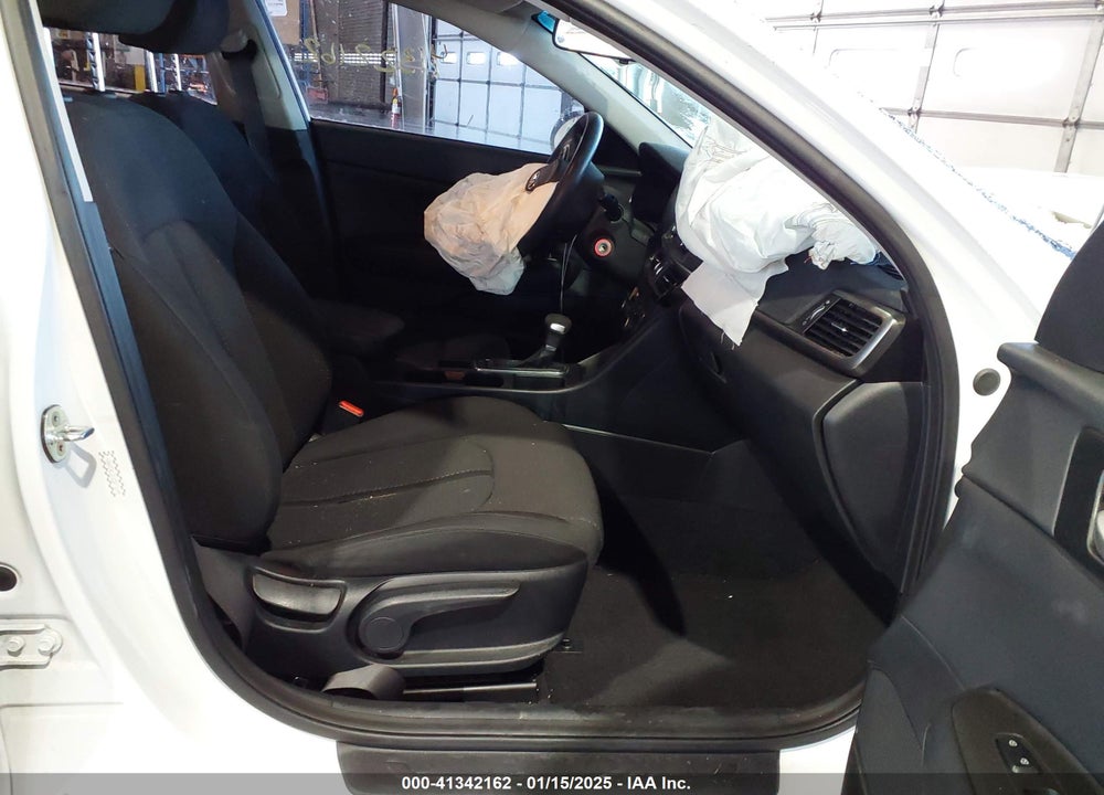 2016 KIA OPTIMA LX VIN: KNAGT4L31G5073195