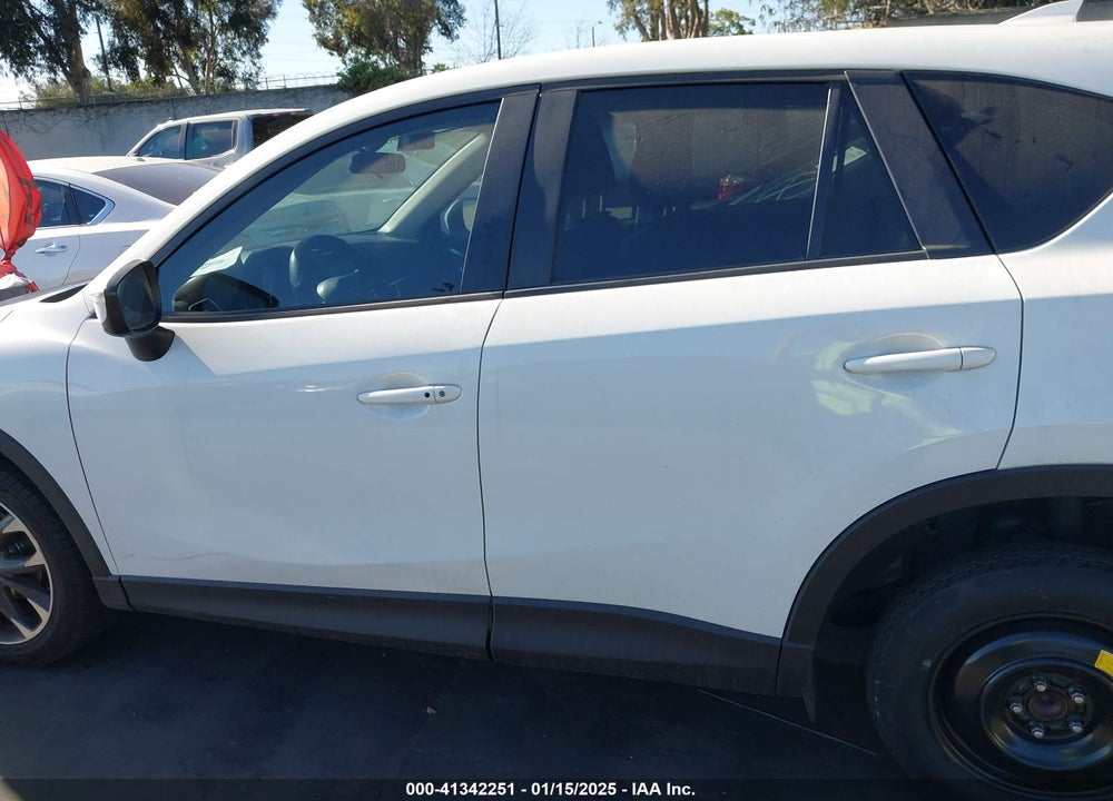 2016 MAZDA CX-5 GRAND TOURING VIN: JM3KE2DY6G0661040
