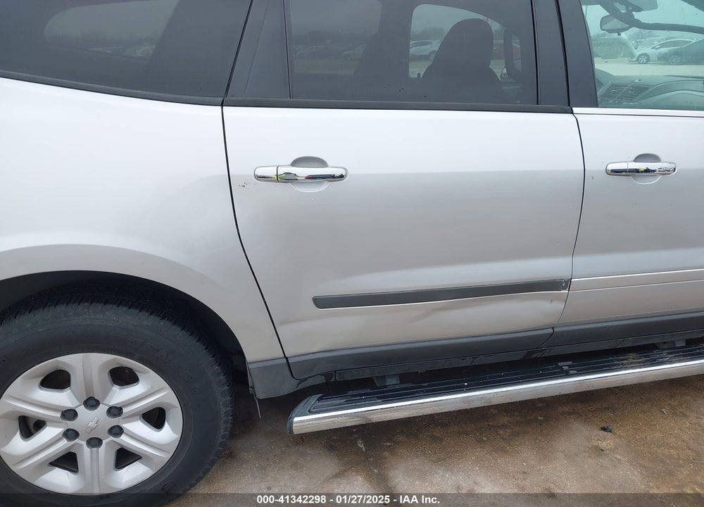 2009 CHEVROLET TRAVERSE VIN: 1GNER13D69S110463