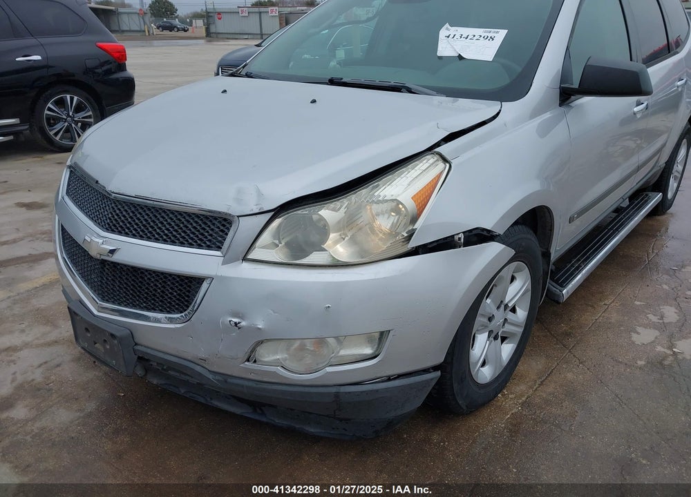 2009 CHEVROLET TRAVERSE VIN: 1GNER13D69S110463