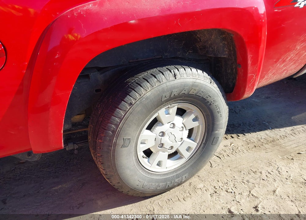 2004 CHEVROLET COLORADO VIN: 1GCDT196648210468