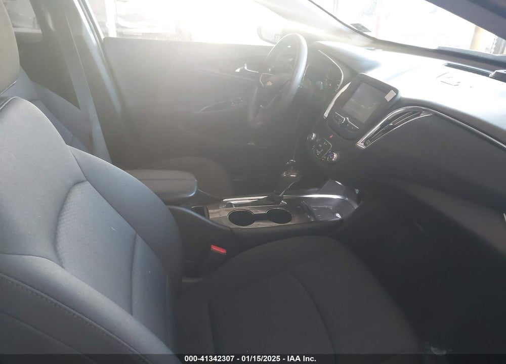 2018 CHEVROLET MALIBU VIN: 1G1ZD5ST0JF195198