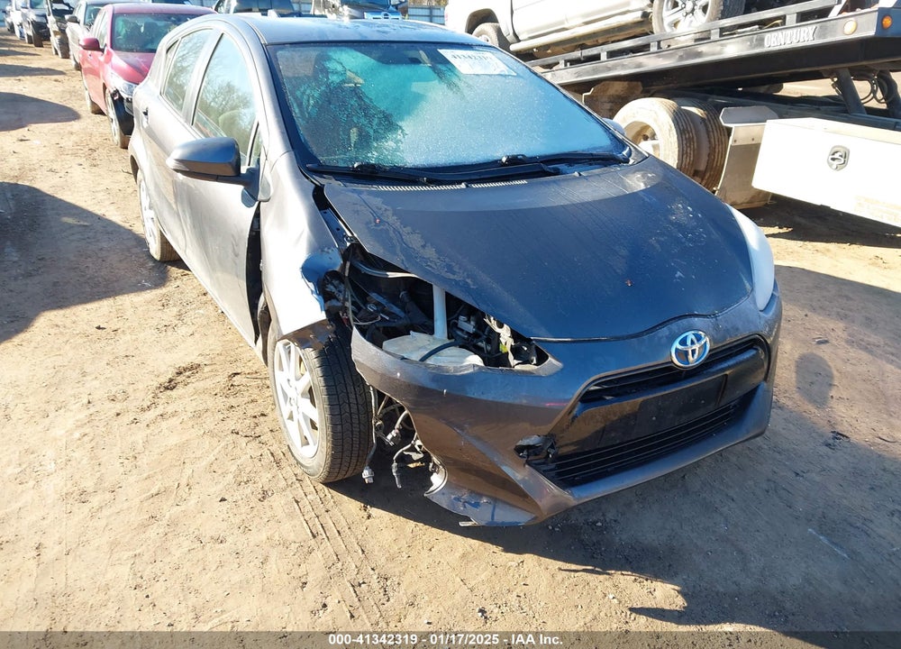 2015 TOYOTA PRIUS C VIN: JTDKDTB33F1111862