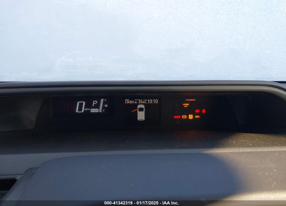 2015 TOYOTA PRIUS C VIN: JTDKDTB33F1111862