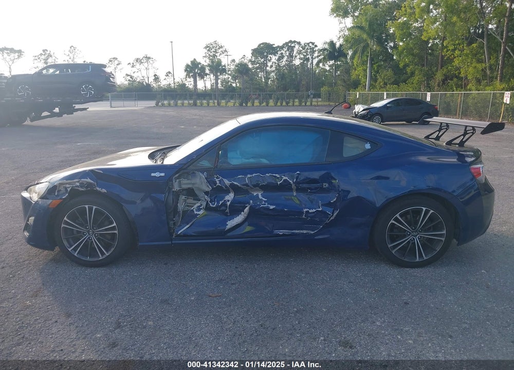 2013 SCION FR-S VIN: JF1ZNAA15D1702570