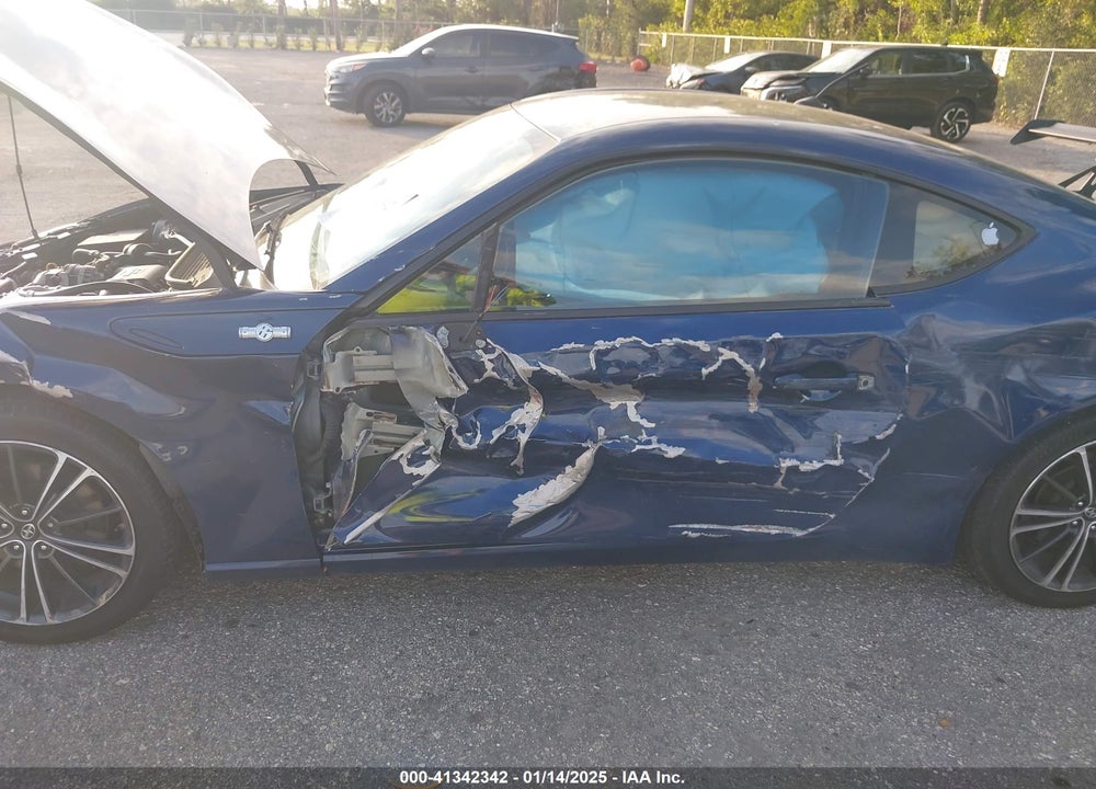 2013 SCION FR-S VIN: JF1ZNAA15D1702570