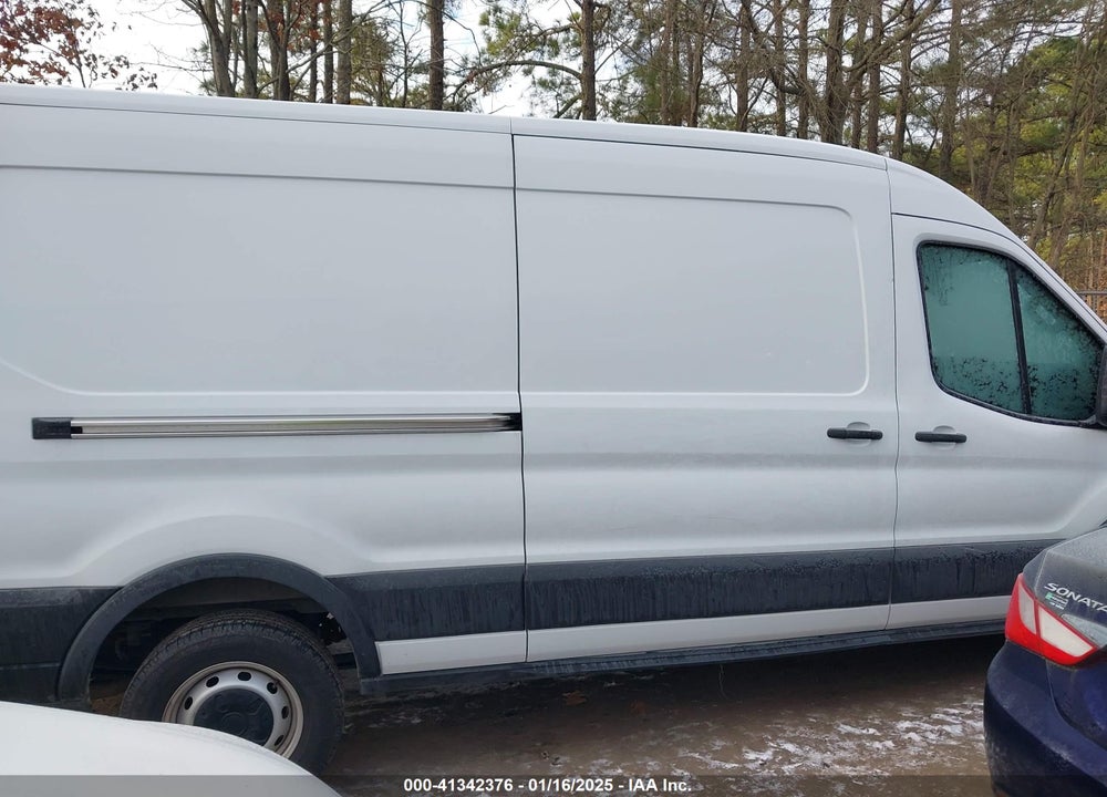 2022 FORD TRANSIT-250 VIN: 1FTBR1C88NKA70167