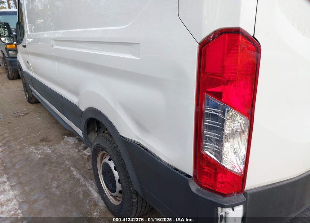 2022 FORD TRANSIT-250 VIN: 1FTBR1C88NKA70167