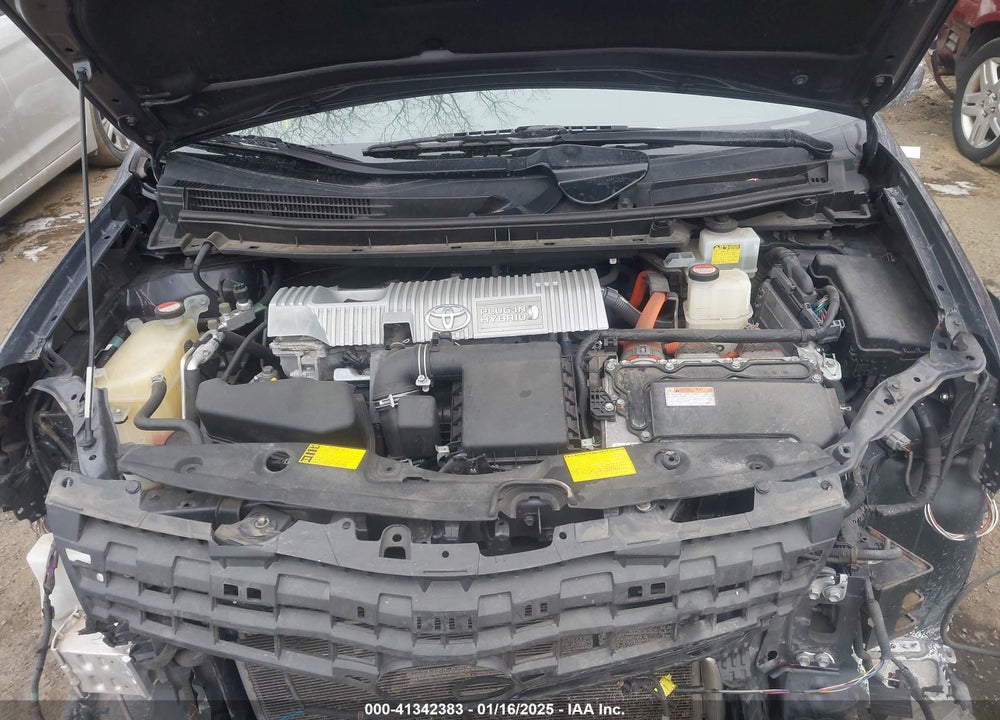 2015 TOYOTA PRIUS PLUG-IN VIN: JTDKN3DP1F3067295
