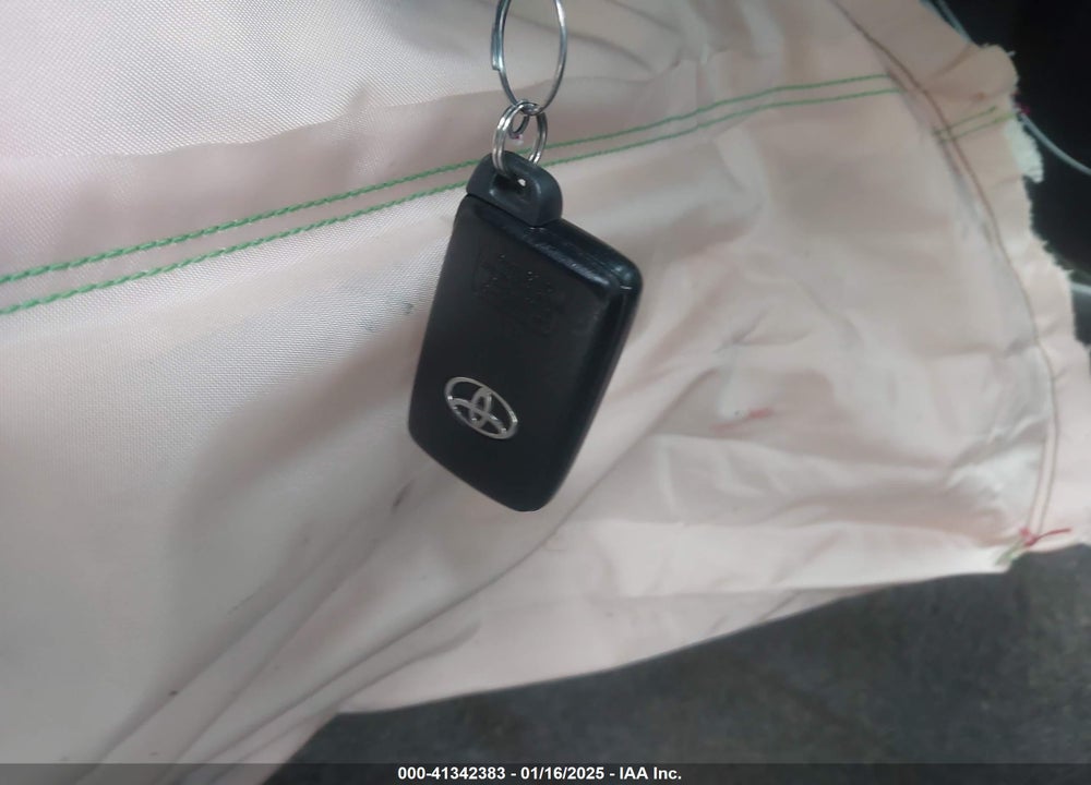 2015 TOYOTA PRIUS PLUG-IN VIN: JTDKN3DP1F3067295