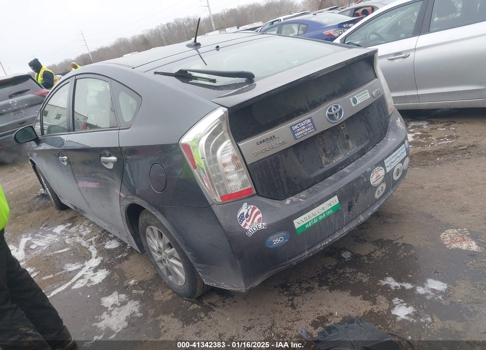 2015 TOYOTA PRIUS PLUG-IN VIN: JTDKN3DP1F3067295