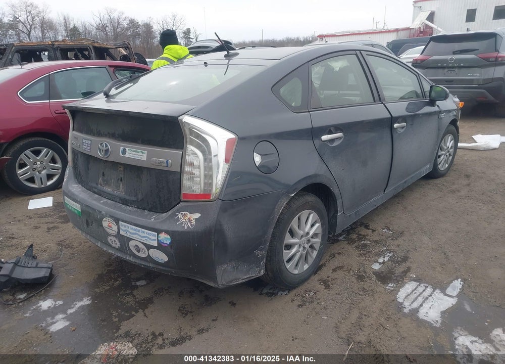 2015 TOYOTA PRIUS PLUG-IN VIN: JTDKN3DP1F3067295