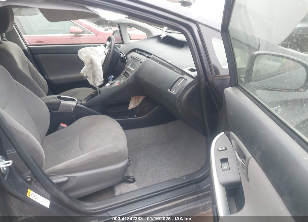 2015 TOYOTA PRIUS PLUG-IN VIN: JTDKN3DP1F3067295