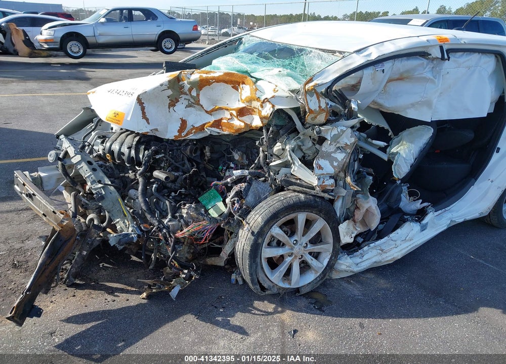 2014 NISSAN VERSA NOTE VIN: 3N1CE2CP3EL402434
