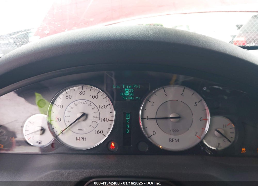 2008 CHRYSLER 300C VIN: 2C3KA63H58H139367