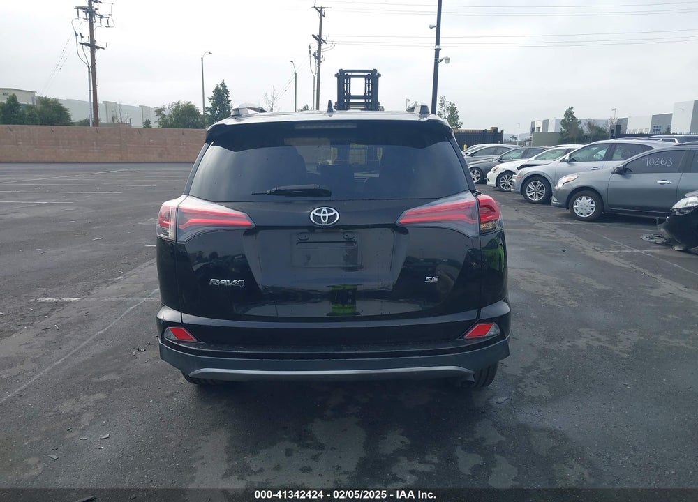 2017 TOYOTA RAV4 SE VIN: 2T3NFREV6HW334781