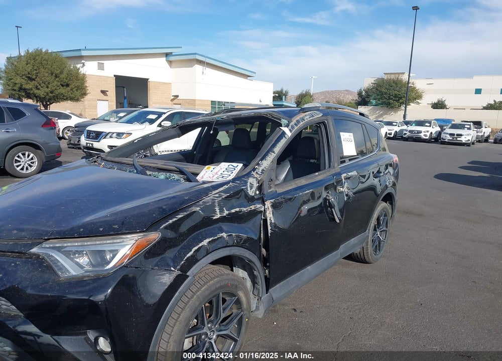 2017 TOYOTA RAV4 SE VIN: 2T3NFREV6HW334781