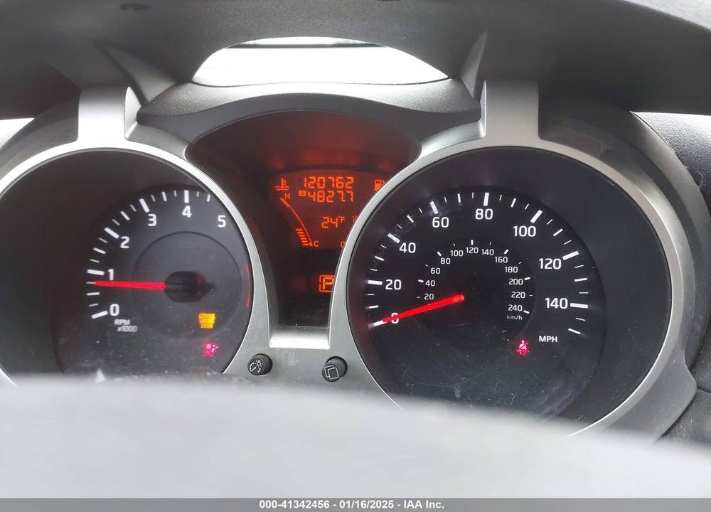 2011 NISSAN JUKE SV VIN: JN8AF5MV1BT005753
