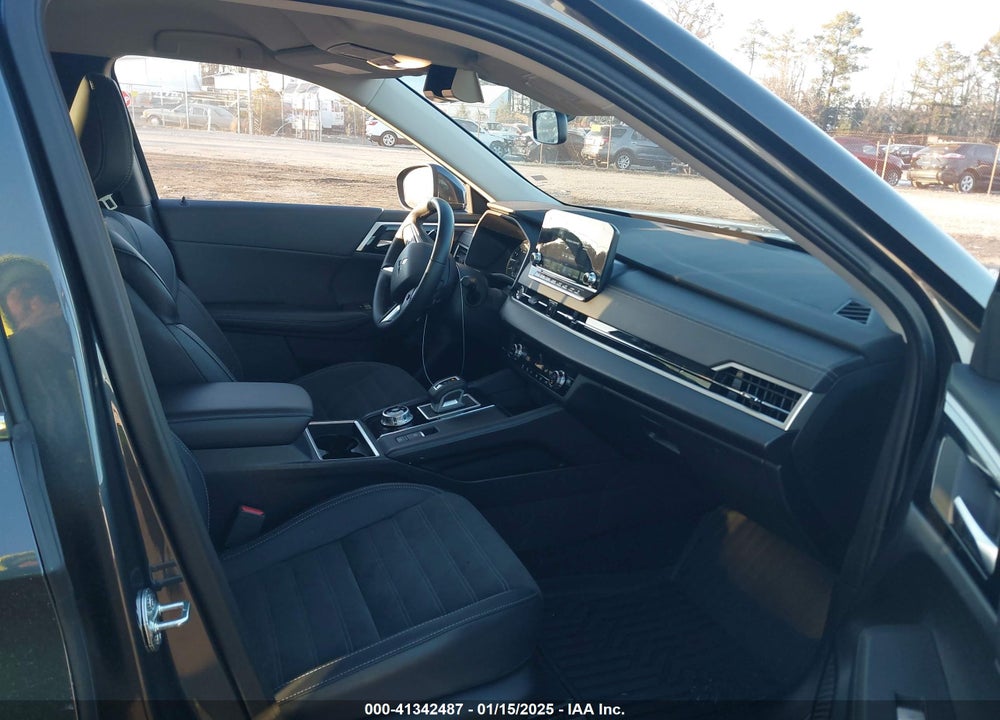 2024 MITSUBISHI OUTLANDER SE 2.5 S-AWC/SE BLACK EDITION S-AWC/SE BLACK EDITION W/PANO ROOF S-AWC/SE RALLIART S-AWC VIN: JA4J4VA85RZ076150