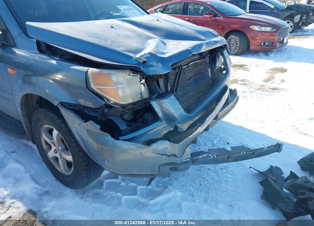 2007 HONDA PILOT EX-L VIN: 5FNYF18587B013744