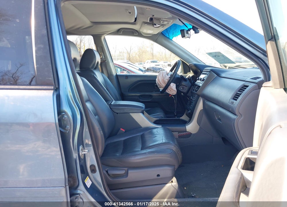 2007 HONDA PILOT EX-L VIN: 5FNYF18587B013744