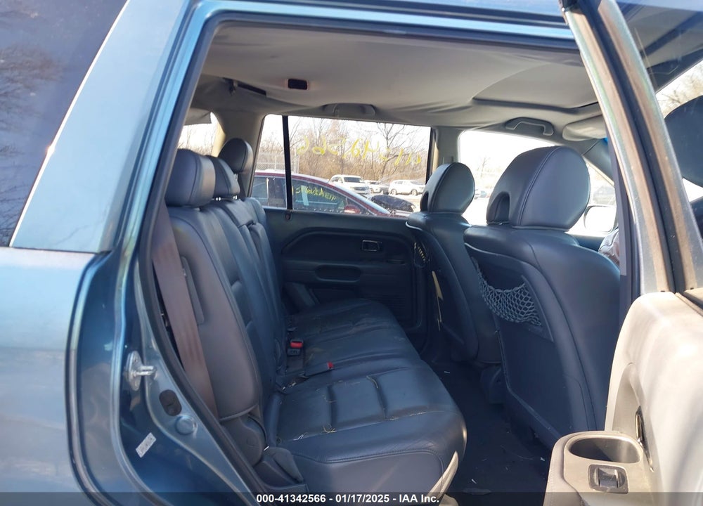 2007 HONDA PILOT EX-L VIN: 5FNYF18587B013744