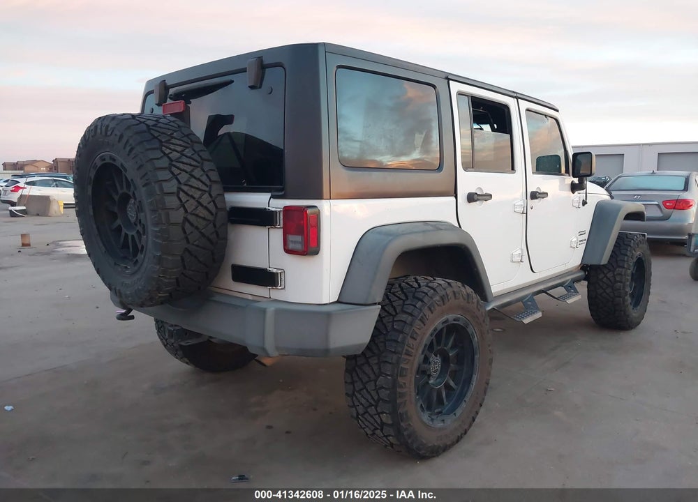 2016 JEEP WRANGLER UNLIMITED SPORT VIN: 1C4HJWDG9GL175155