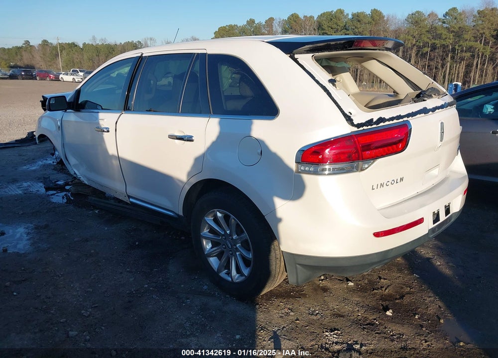 2011 LINCOLN MKX VIN: 2LMDJ8JK8BBJ21647