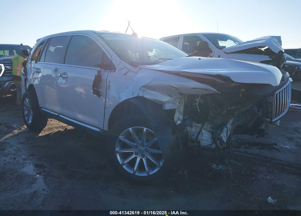 2011 LINCOLN MKX VIN: 2LMDJ8JK8BBJ21647