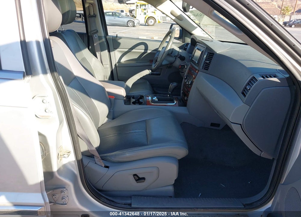 2005 JEEP GRAND CHEROKEE LIMITED VIN: 1J4HR58N55C561719