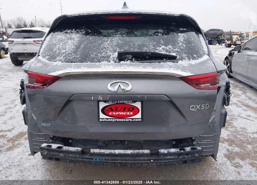 2020 INFINITI QX50 AUTOGRAPH AWD/ESSENTIAL AWD/LUXE AWD/PURE AWD/SENSORY AWD VIN: 3PCAJ5M38LF105359