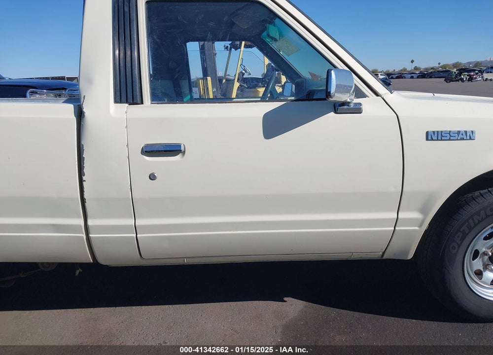 1985 NISSAN 720 VIN: JN6ND01S8FW007789