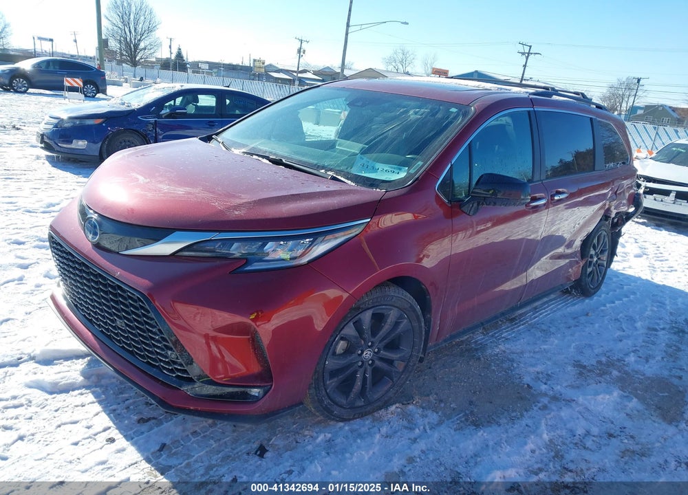 2022 TOYOTA SIENNA XSE VIN: 5TDXRKEC7NS136682
