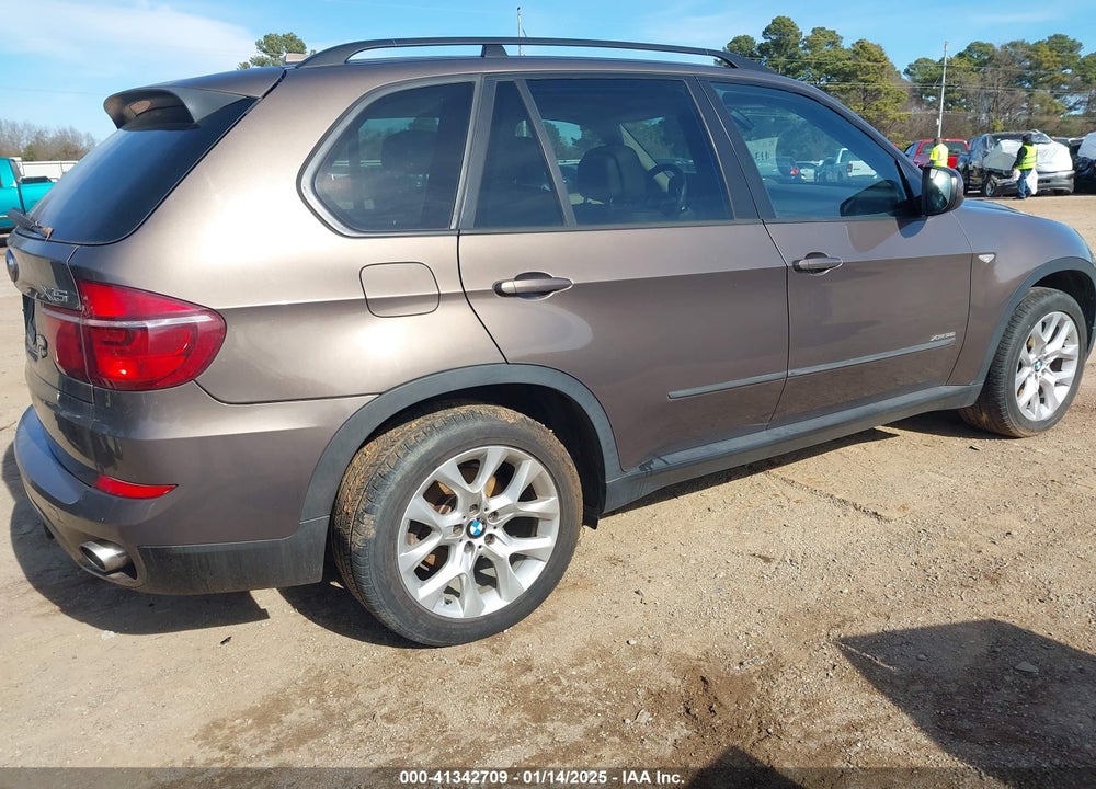 2011 BMW X5 XDRIVE35I/XDRIVE35I PREMIUM/XDRIVE35I SPORT ACTIVITY VIN: 5UXZV4C57BL743360